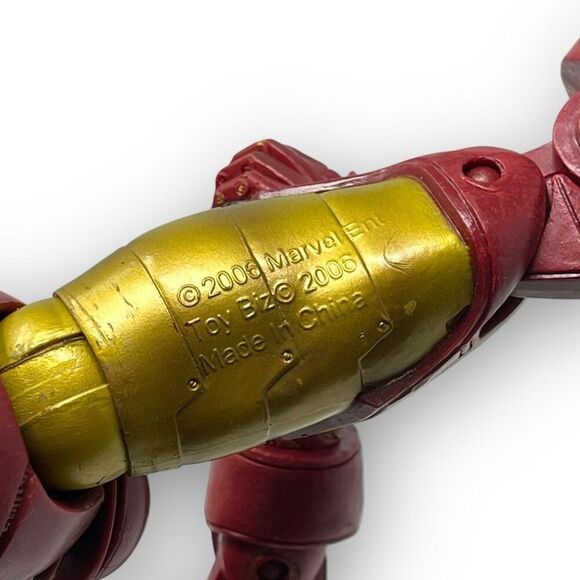 Marvel Legends Icons Iron Man 12" Action Figure 2006 Toy Biz - Picture 7 of 8